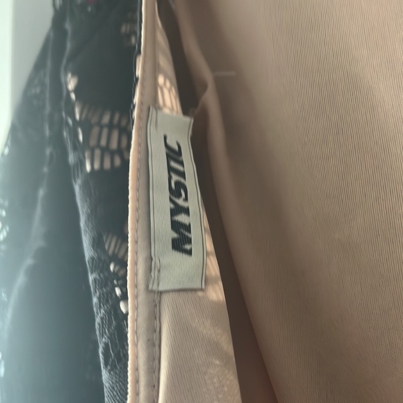 Sexy Tight fitted Black lace overlay dress with low back & cropped arm - Picture 6 of 6